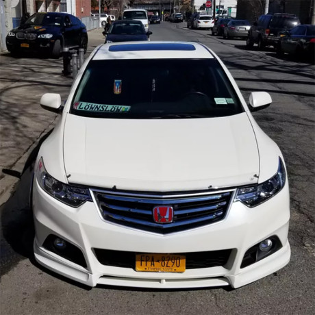 Вставка между клыками переднего бампера Modulo для Honda Accord (VIII gen)(2008-2013) купить недорого с доставкой в Клин