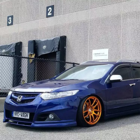Вставка между клыками переднего бампера Modulo для Honda Accord (VIII gen)(2008-2013) купить недорого с доставкой в Клин