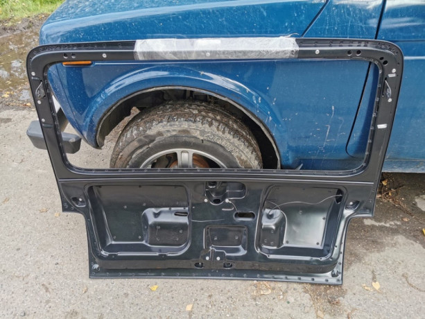 Дверь задняя пластиковая для B@3 21213, 21214 "L@DA 4x4" купить недорого с доставкой в Клин