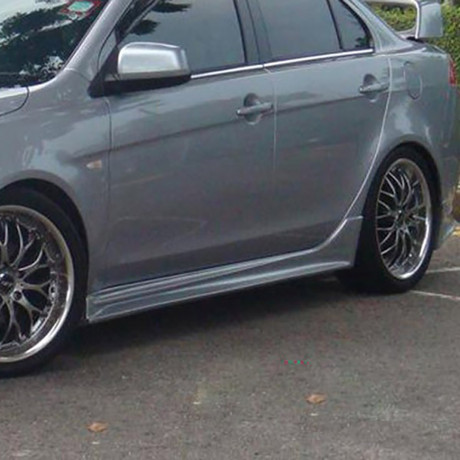 Накладки на пороги "Zodiak" для Mitsubishi Lancer X (2007-2016) купить недорого с доставкой в Клин