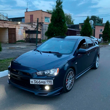 Подиум номера "EVO" №1 (прямой, шагрень, дорестайлинг) для Mitsubishi Lancer 10 (2007-2010) купить недорого с доставкой в Клин