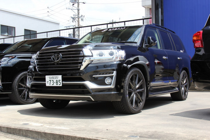 Бампер передний "Double Eight" для Toyota Land Cruiser 200 (Рестайлинг) купить недорого с доставкой в Клин