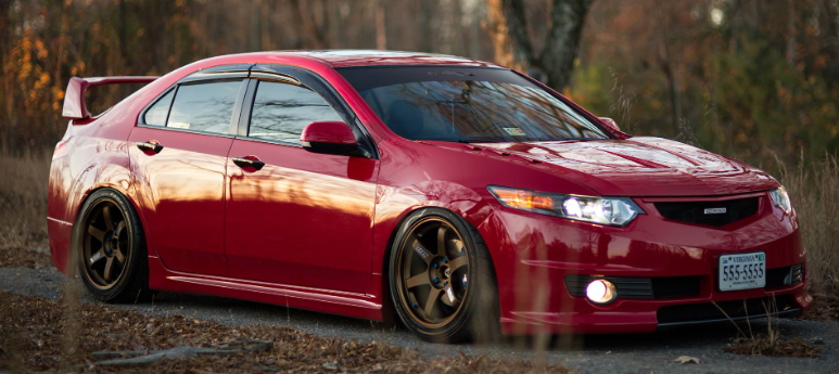 Капот пластиковый "Agressive Sport" var №2 для Honda Accord VIII (2008-2013) купить недорого с доставкой в Клин