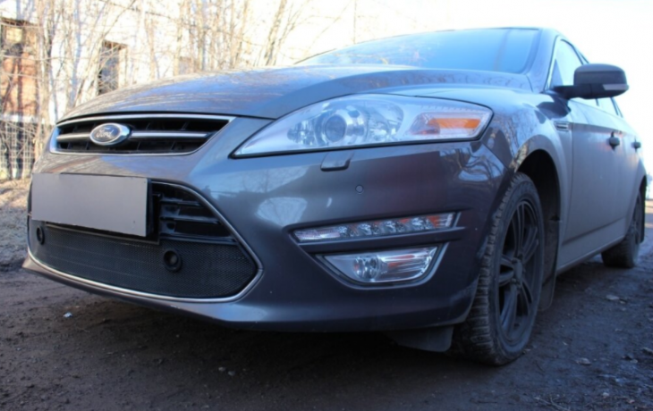 Защита радиатора "Standart" Ford Mondeo IV (2010-2014) низ с парктроником, чёрная купить недорого с доставкой в Клин