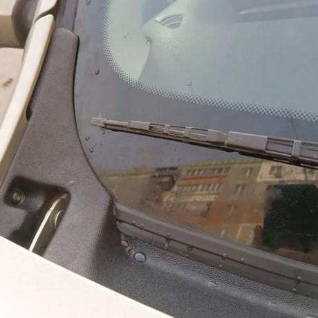 Накладка в проем стеклоочистителя(жабо) Var №1 для Renault Duster(2012-н.в) Nissan Terrano(2014-н.в) купить недорого с доставкой в Клин