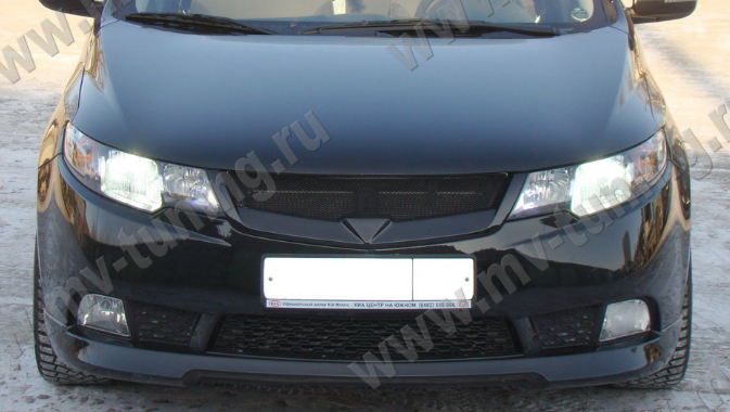 Решетка радиатора (сетка в комплекте) для KIA Cerato II (2009-2012) купить недорого с доставкой в Клин