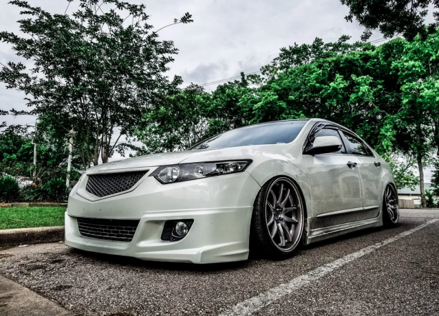 Решетка радиатора "Sport" var №4 (сетка в комплекте) для Honda Accord VIII (2008-2010) купить недорого с доставкой в Клин