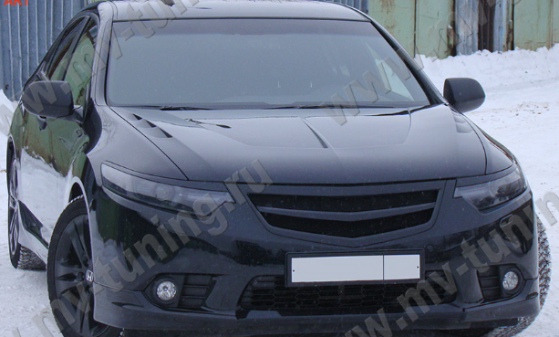 Планка в решетку радиатора "Sport" для Honda Accord VIII (2011-2013) купить недорого с доставкой в Клин